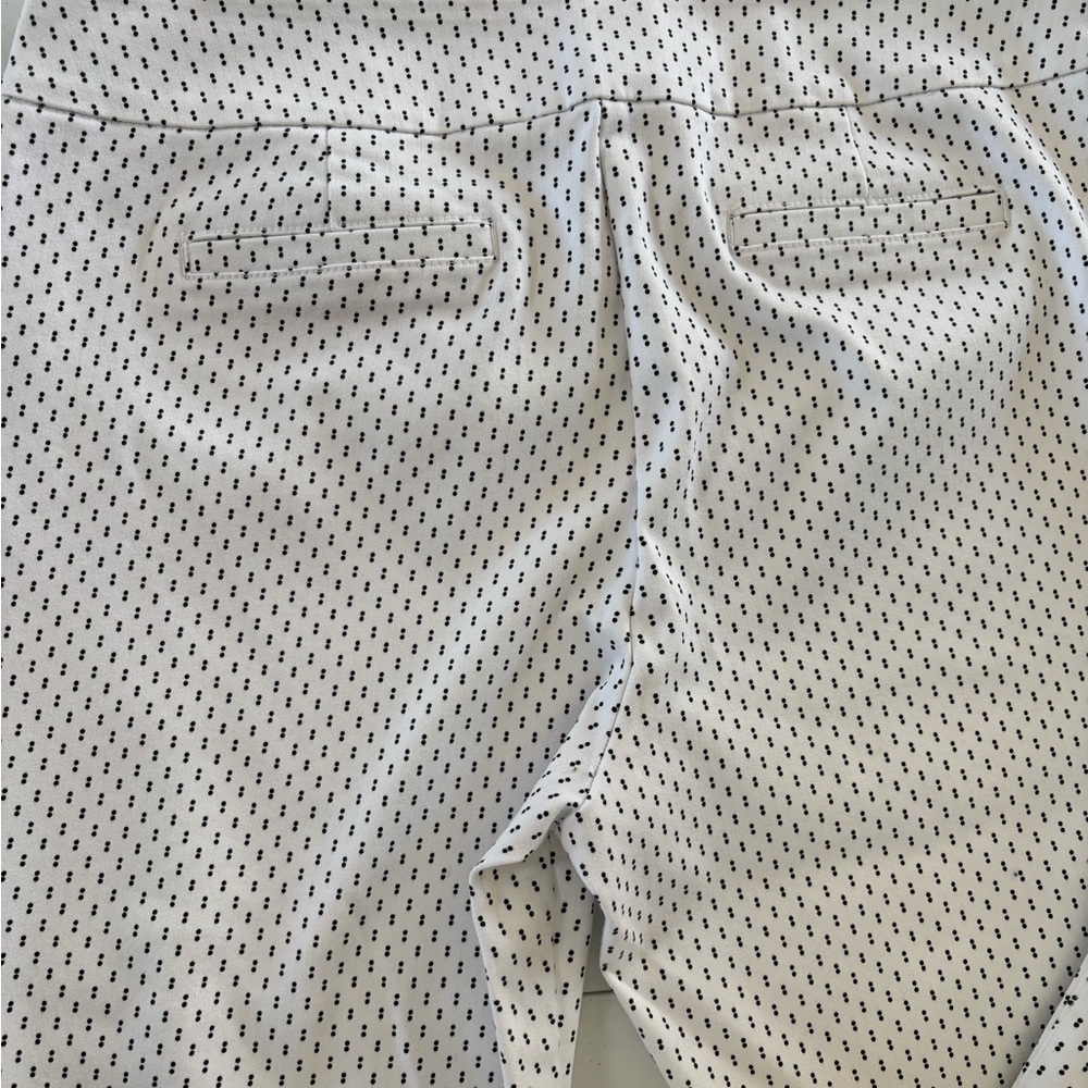 Westbound White and Black Patterned Women's Capris